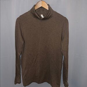 Athleta Brown Long Sleeve Muscle Tee
